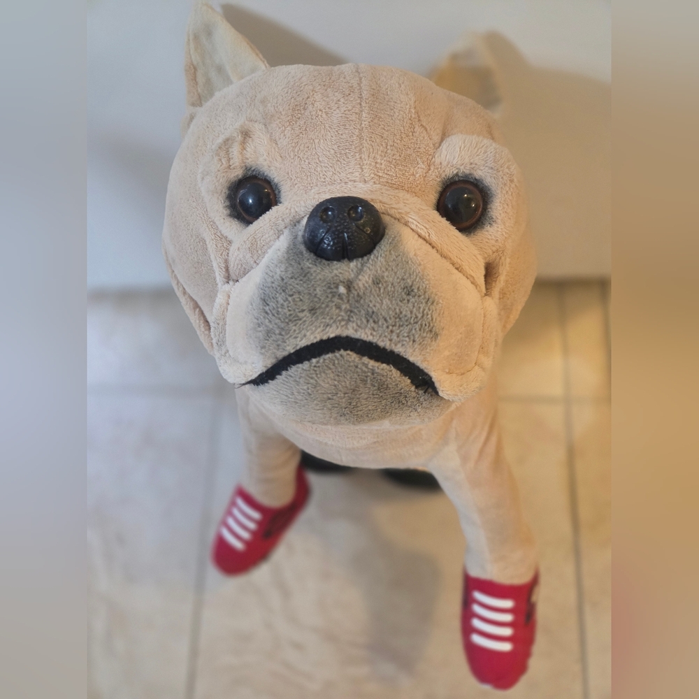 🐶❤️Rare Find  Skechers Go run Frenchie Bulldog plushie toy, feels real